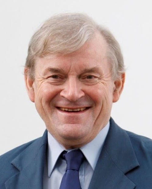 Howard Thomas Headshot